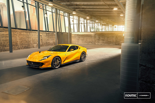 Ferrari 812