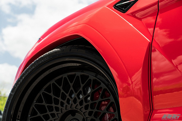 Фото дисков 1886 Wheels S009 Черный сатин на Lamborghini Urus