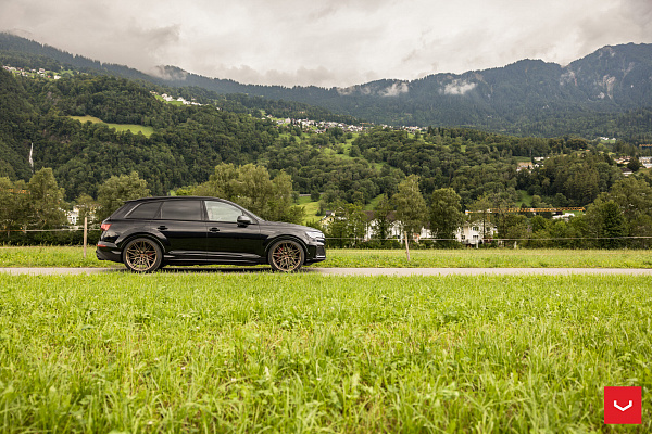 Фото дисков Vossen HF-7 Сатиновая бронза на Audi Q7 (4M)