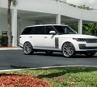 Фото дисков Vossen S17-01 на Land Rover Range Rover IV