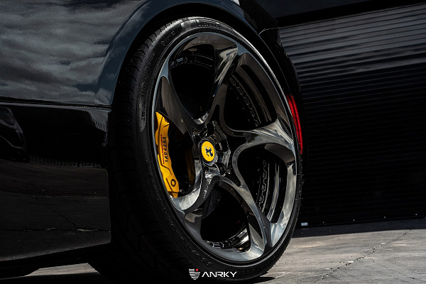 Ferrari SF90 Straddle Spider