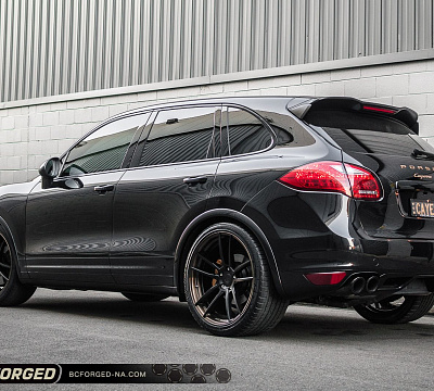 Фото дисков BC Forged HCA163 на Porsche Cayenne II