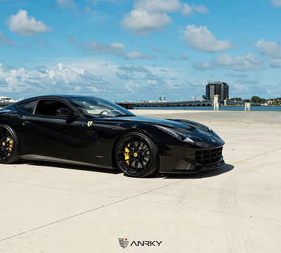 Фото дисков Anrky AN12 на Ferrari F12