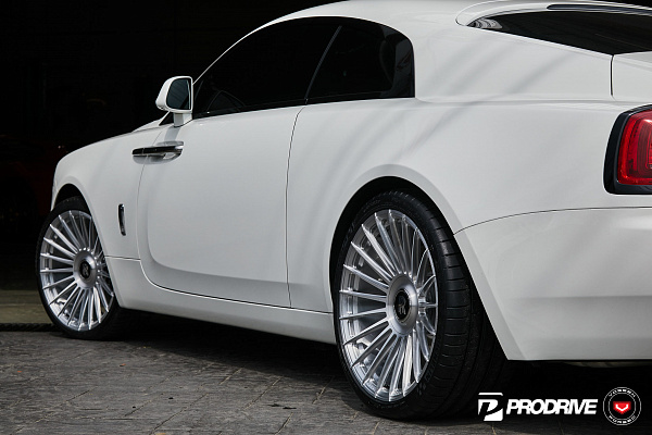 Фото дисков Vossen S17-13 Глянцевый лак на Rolls-Royce Wraith