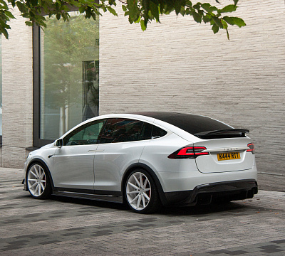 Фото дисков Vossen VFS-1 на Tesla Model X