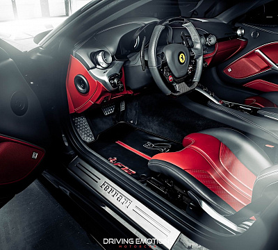Фото дисков HRE S207 на Ferrari F12