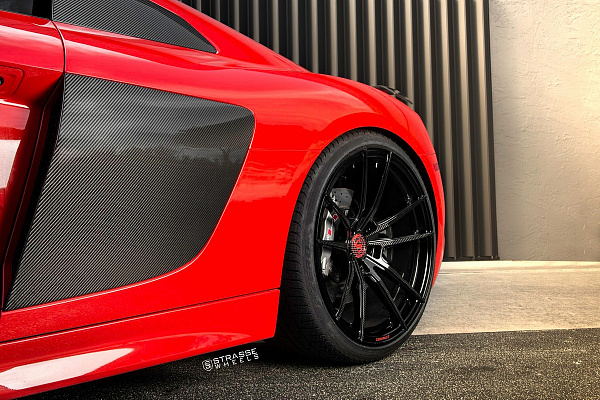 Фото дисков Strasse Wheels SV1 Deep Concave Monoblock Другой цвет на Audi R8 (4S)