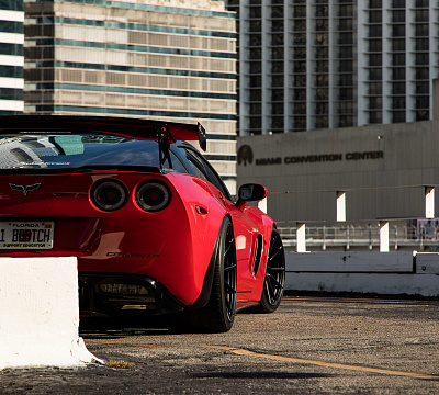 Фото дисков Vossen M-X2 на Chevrolet Corvette C6