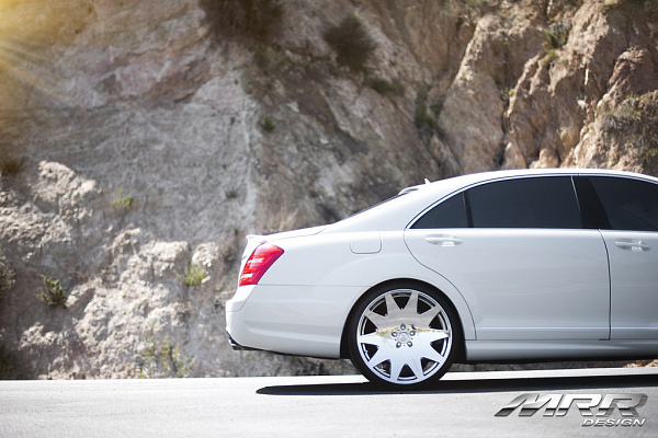Фото дисков MRR HR3 Полированный лак на Mercedes-Benz S-Class (W221)