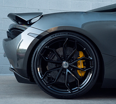 Фото дисков HRE P201 на McLaren 720S