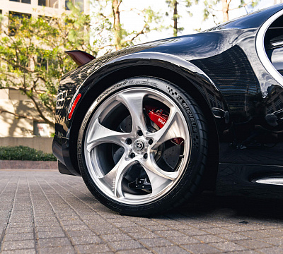 Фото дисков HRE 522M на Bugatti Chiron