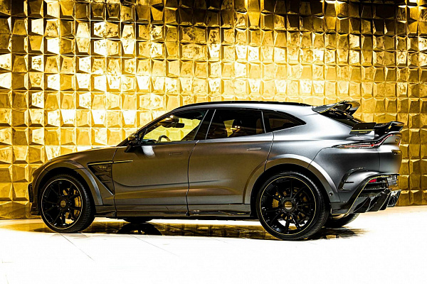 Фото дисков Mansory DX.5 Черный глянец на Aston Martin DBX