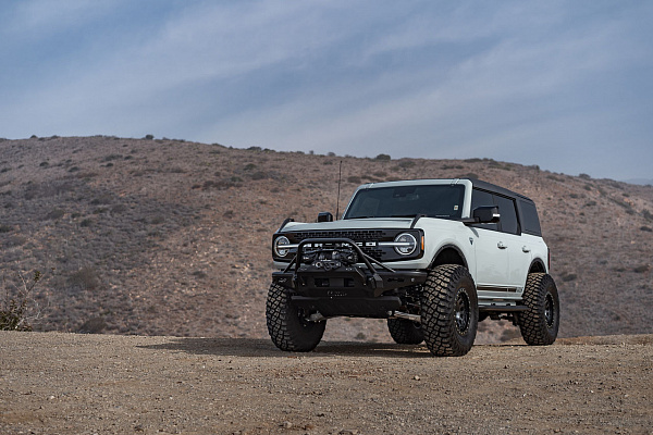 Фото дисков Black Rhino PRIMM Черный сатин на Ford Bronco