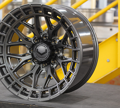 Vossen HFX-1 (8-Lug)