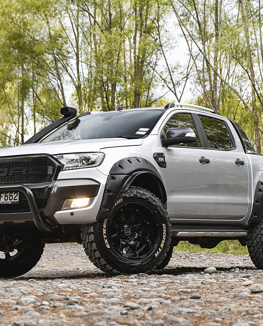 Фото дисков GLAMIS Черный сатин на Ford Ranger T6
