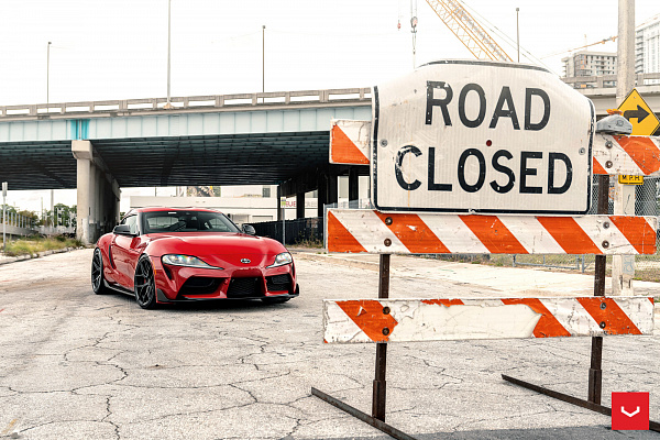 Фото дисков Vossen HF-5 Черный сатин на Toyota Supra A90