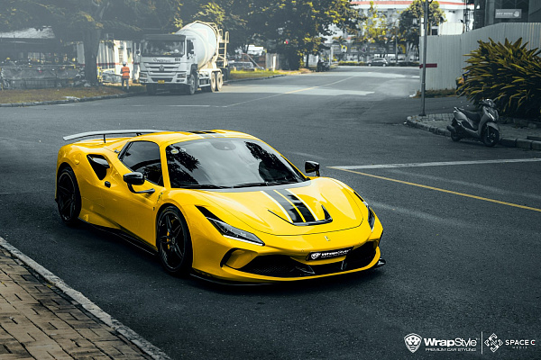 Фото дисков Brixton Forged PF2 Черный сатин на Ferrari F8