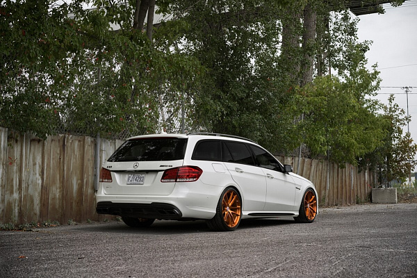 Фото дисков HRE P104 Глянцевая медь на Mercedes-Benz E-Class (W212, S212, C207)