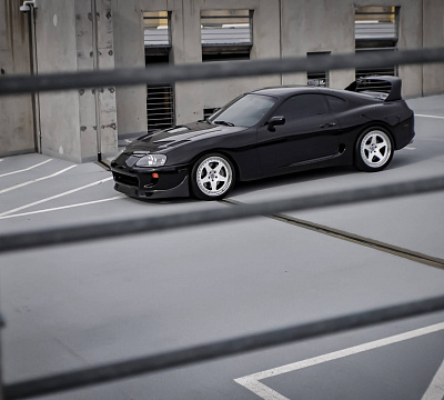 Фото дисков HRE 305 на Toyota Supra A80