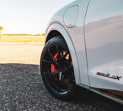 Фото дисков MRR FS06 на Ford Mustang Mach-E
