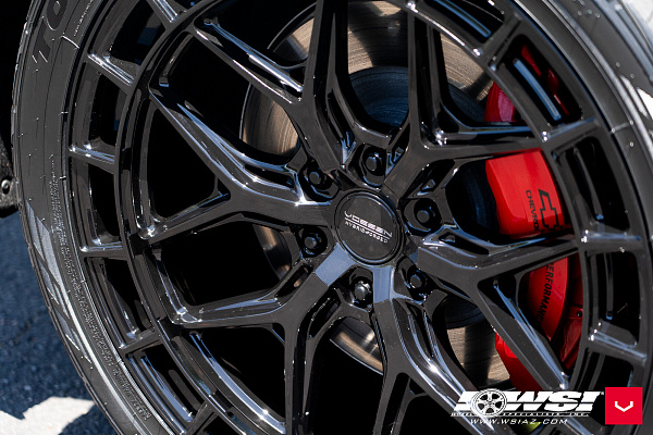 Фото дисков Vossen HFX-1 (6-Lug) Черный глянец на Chevrolet Tahoe V