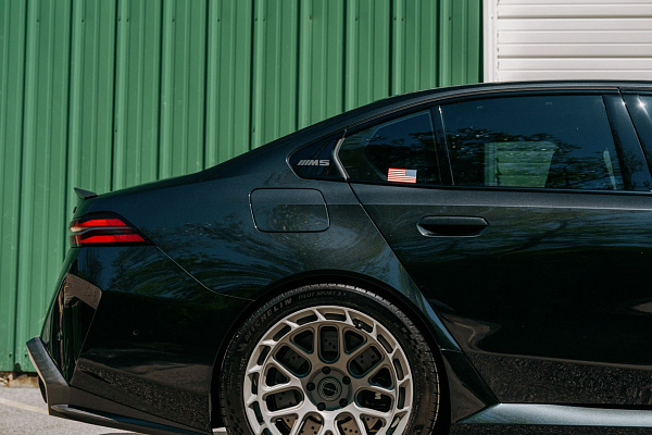 Фото дисков Brixton Forged TR08 AERO1 Другой цвет на BMW 5/M5 (G60/G90)