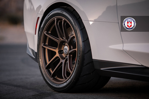 Фото дисков HRE RC104 Сатиновая бронза на Chevrolet Camaro VI