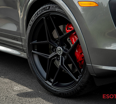 Фото дисков HRE FF11 на Porsche Cayenne II