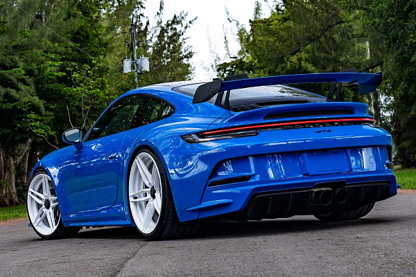 Фото дисков Anrky AN27 Белый глянец на Porsche 911 VIII