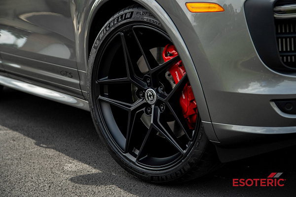 Фото дисков HRE FF11 Черный сатин на Porsche Cayenne II