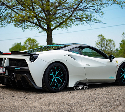 Фото дисков Strasse Wheels SM5R Signature на Ferrari 488
