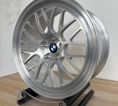 19" кованые диски Apex ML-10RT с агрессивным вылетом
