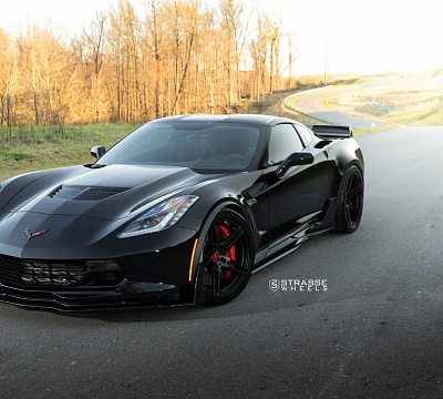Фото дисков Strasse Wheels SP5R Deep Concave Monoblock на Chevrolet Corvette C7