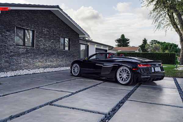 Фото дисков Anrky AN30 Сатиновый лак на Audi R8 (4S)