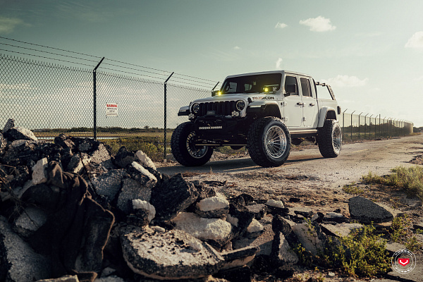 Фото дисков Vossen LCX-01 Глянцевый лак на Jeep Gladiator II (JT)