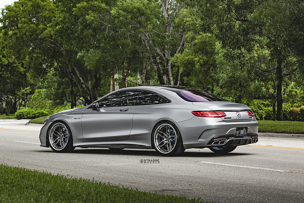 Фото дисков Strasse Wheels SV4 Deep Concave FS Сатиновый графит на Mercedes-Benz S-Class (W222, C217)