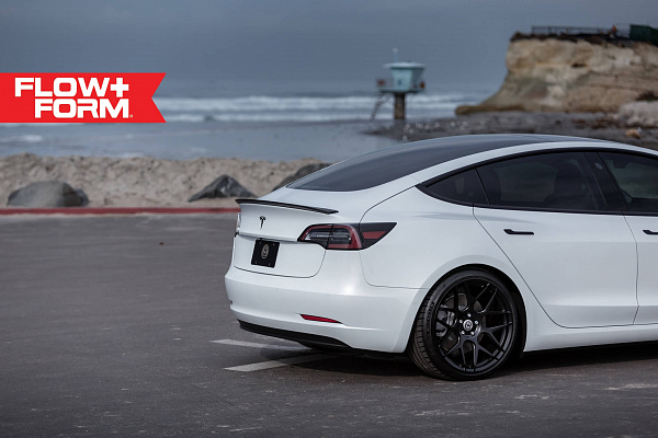 Фото дисков HRE FF01 Черный сатин на Tesla Model 3