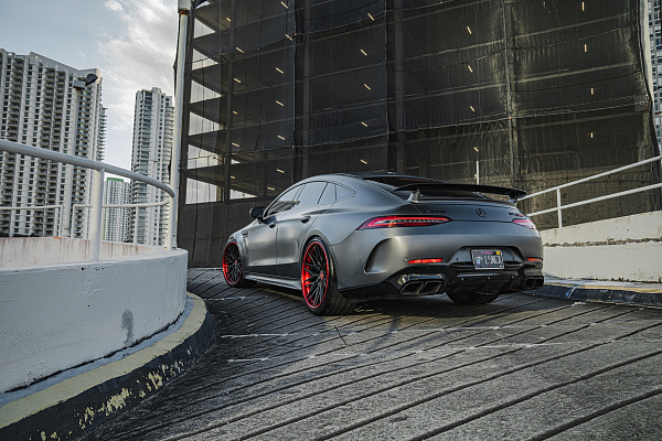 Фото дисков Strasse Wheels SV10M-RS Deep Concave FS Другой цвет на Mercedes-Benz AMG GT I