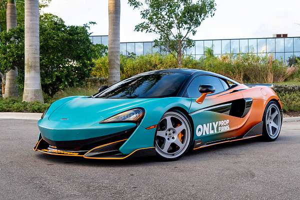 Фото дисков HRE 305 GT Серебро на McLaren 600
