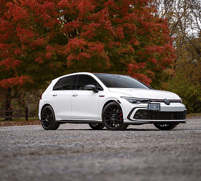 Фото дисков Rotiform BLQ на Volkswagen Golf VIII