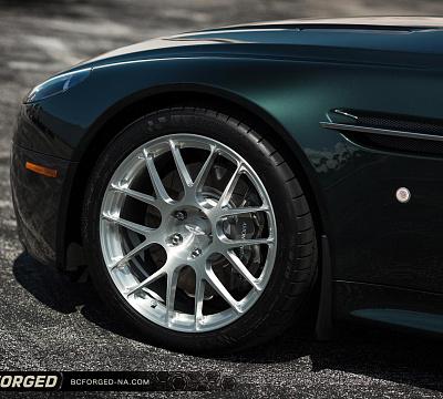 Фото дисков BC Forged RS40 на Aston Martin Vantage 3