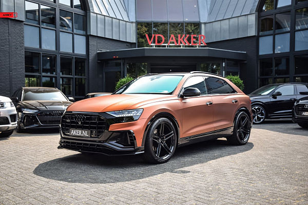 Фото дисков Anrky AN17 Черный глянец на Audi Q8