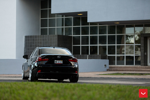 Фото дисков Vossen CV3 Серебро на Lexus IS II