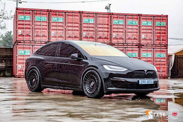 Фото дисков Vossen S21-12 Черный сатин на Tesla Model X