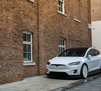 Фото дисков Vossen VFS-1 на Tesla Model X