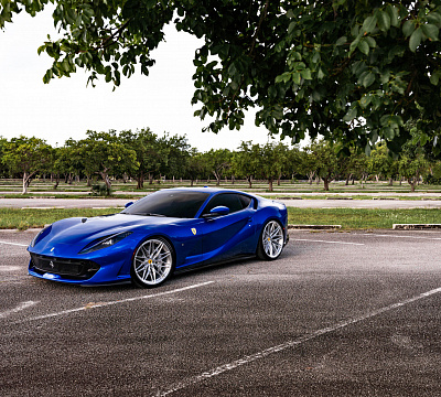 Фото дисков Vossen S21-02 на Ferrari 812