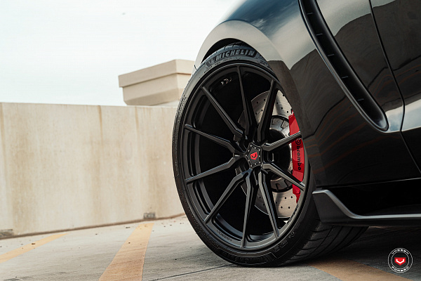 Фото дисков Vossen M-X2 Черный сатин на Ford Mustang VI
