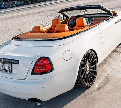 Фото дисков Strasse Wheels SV15T Deep Concave Duoblock RR на Rolls-Royce Ghost I
