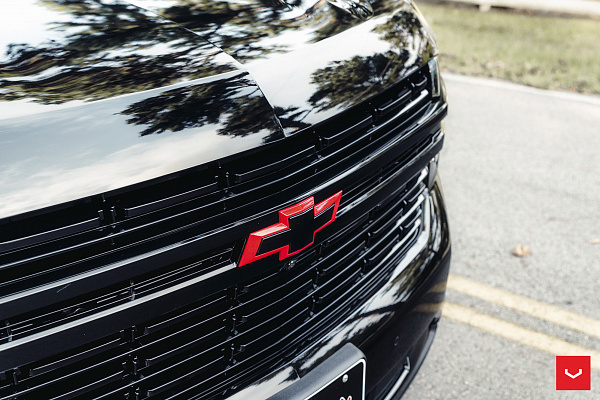 Фото дисков Vossen HF6-4 Черный глянец на Chevrolet Tahoe V