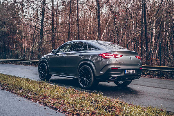 Фото дисков BRABUS Monoblock Y (Platinum Edition) Черный глянец на Mercedes-Benz GLE II